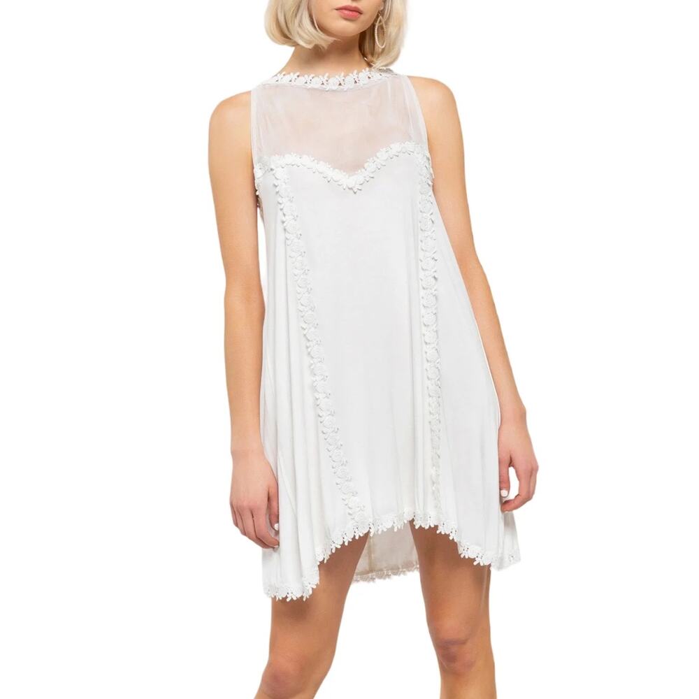 POL Boho White Mesh Yoke Crochet Lace Hi Low Mini Dress Medium Festival